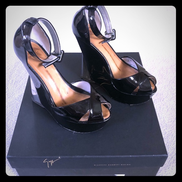 Giuseppe Zanotti Shoes - Giuseppe Zanotti I80179  patent leather platforms